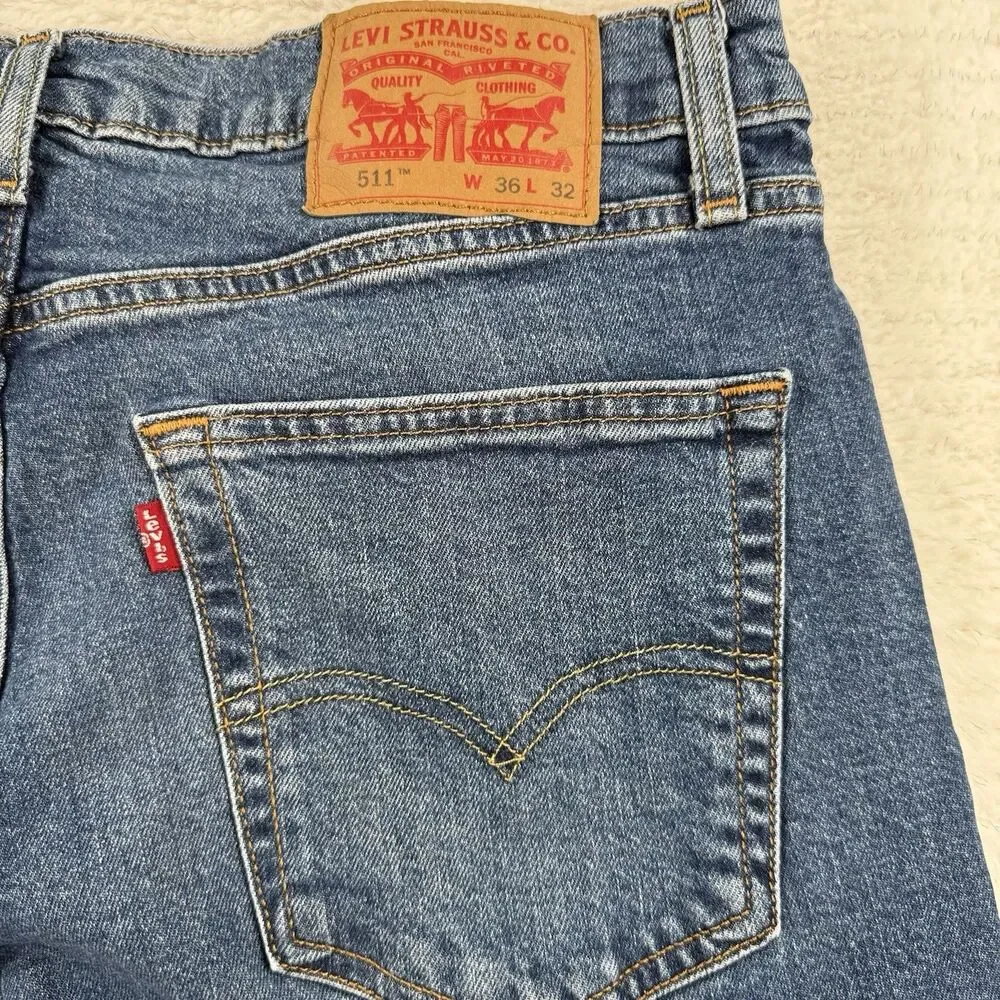 Levi's Men's 511 Slim Fit Medium Wash Blue Denim Size 36x32